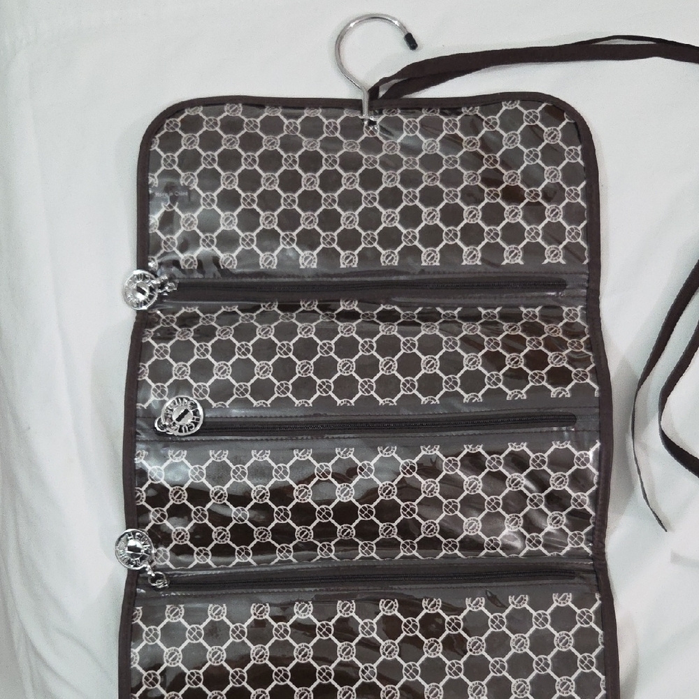 HENRI BENDEL, Black and White Travel Jewelry Organizer🧿